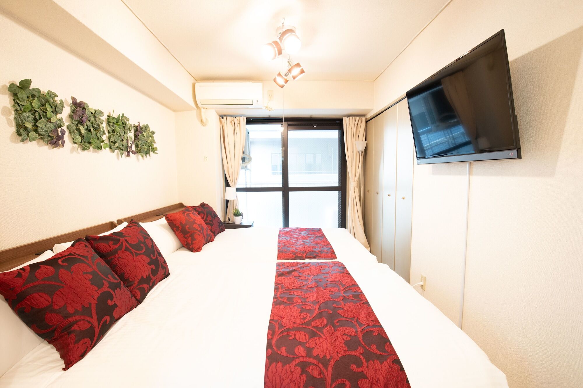 Elizabeth Garden II Aparthotel Осака Екстериор снимка
